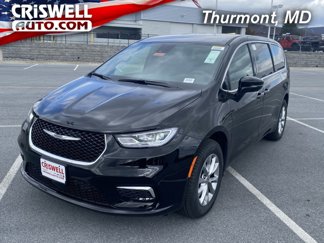New 2025 Chrysler Pacifica Select w/ Uconnect Theater Family Group image 1