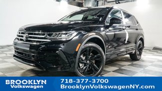 New 2024 Volkswagen Tiguan SE R-Line image 1