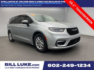 Used 2023 Chrysler Pacifica Touring-L image 1