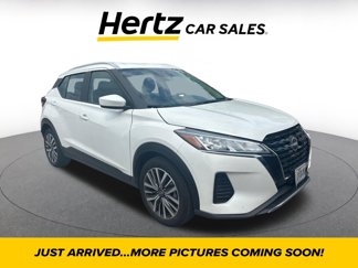 Used 2024 Nissan Kicks SV image 1