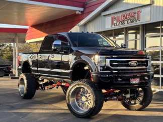 Used 2022 Ford F350 Platinum image 1