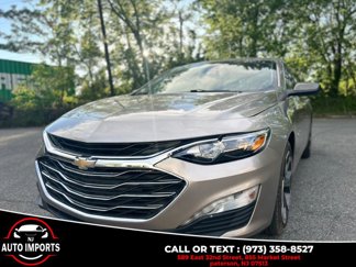 Used 2022 Chevrolet Malibu LT image 1