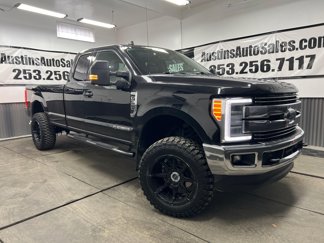 Used 2019 Ford F350 Lariat image 1