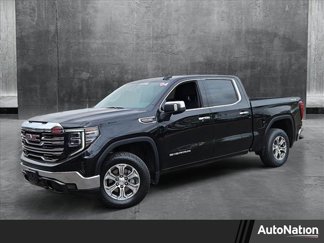 Used 2024 GMC Sierra 1500 SLT image 1