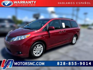 Used 2017 Toyota Sienna XLE image 1