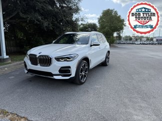 Used 2022 BMW X5 sDrive40i w/ Premium Package image 1