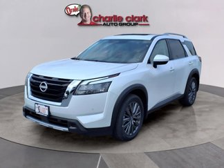 New 2025 Nissan Pathfinder SL w/ SL Premium Package image 1
