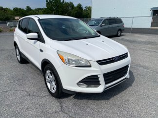 Used 2015 Ford Escape SE image 1