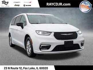 Certified 2024 Chrysler Pacifica Touring image 1
