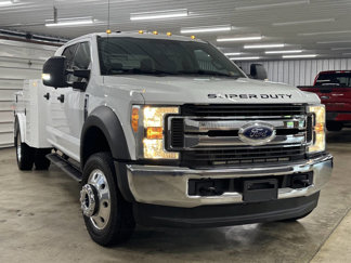 Used 2017 Ford F450 XLT w/ XLT Value Package image 1