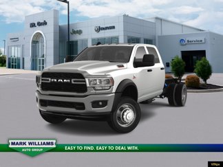New 2024 RAM 5500 Tradesman w/ Chrome Appearance Group image 1