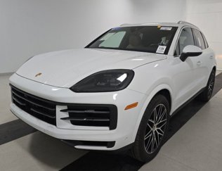 Used 2025 Porsche Cayenne w/ Premium Package image 1