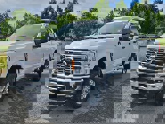 Used 2023 Ford F350 XLT image 1