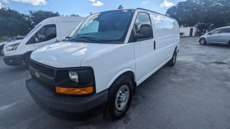 Used 2017 Chevrolet Express 3500 Extended image 1