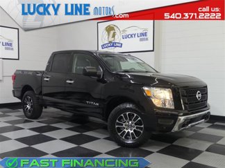 Used 2021 Nissan Titan SV w/ SV Convenience Package image 1