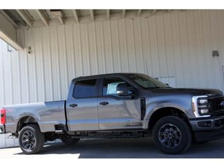 New 2025 Ford F350 4x4 Crew Cab Super Duty image 1