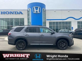 New 2025 Honda Pilot Touring image 1