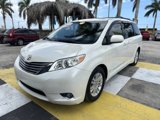 Used 2016 Toyota Sienna image 1