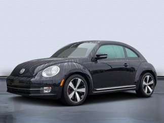 Used 2013 Volkswagen Beetle 2.0T image 1