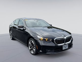 Used 2024 BMW 540i xDrive w/ Premium Package image 1
