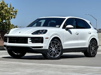 New 2025 Porsche Cayenne image 1