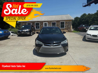 Used 2015 Toyota Camry LE image 1