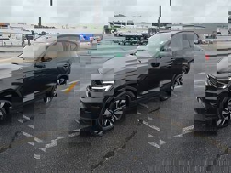 Used 2023 Volvo XC40 B5 Ultimate w/ Climate Package image 1