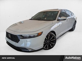 Used 2023 Honda Accord Touring image 1