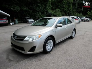 Used 2014 Toyota Camry LE image 1
