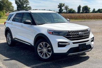 Used 2022 Ford Explorer XLT w/ Equipment Group 202A image 1