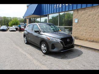 Used 2023 Nissan Kicks S image 1