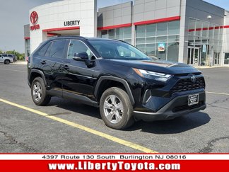Used 2024 Toyota RAV4 XLE image 1