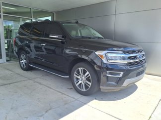 Used 2023 Ford Expedition Limited image 1