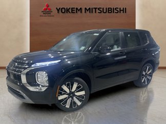 New 2025 Mitsubishi Outlander SE image 1