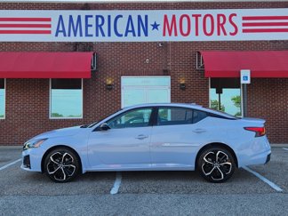 Used 2023 Nissan Altima 2.5 SR image 1