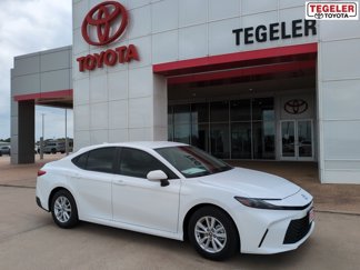 New 2025 Toyota Camry LE image 1