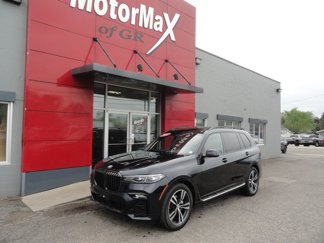 Used 2022 BMW X7 xDrive40i w/ M Sport Package image 1