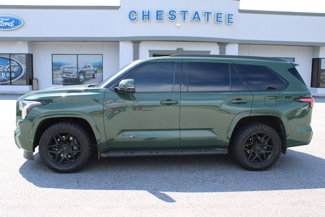 Used 2023 Toyota Sequoia SR5 image 1