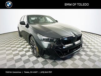 New 2025 BMW 550e xDrive w/ Executive Package image 1