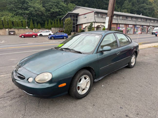 Used 1996 Ford Taurus GL image 1