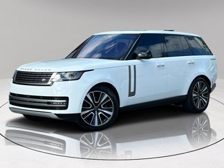 Used 2023 Land Rover Range Rover SE image 1