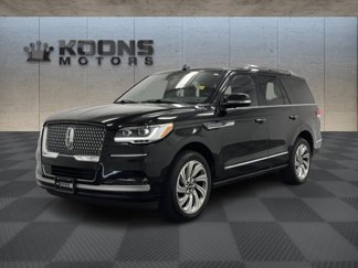 Used 2022 Lincoln Navigator Reserve image 1