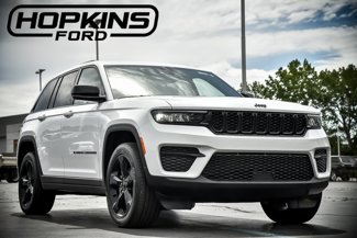 Used 2022 Jeep Grand Cherokee Altitude image 1