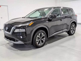 Used 2023 Nissan Rogue SV image 1