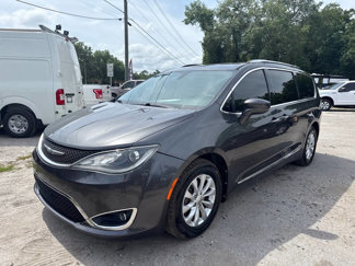 Used 2018 Chrysler Pacifica Touring-L Plus image 1