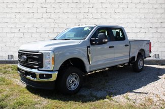 New 2026 Ford F250 4x4 Crew Cab Super Duty image 1