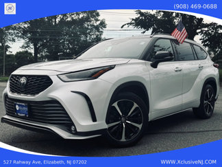 Used 2022 Toyota Highlander XSE image 1