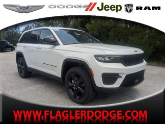 New 2025 Jeep Grand Cherokee Laredo image 1