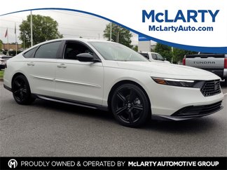 Used 2024 Honda Accord Sport image 1