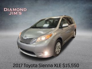 Used 2017 Toyota Sienna XLE image 1